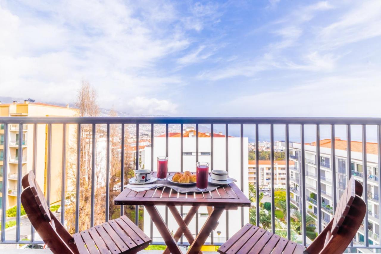 Lulina Two Bedroom By Alma Holiday Rentals 푼샬 외부 사진
