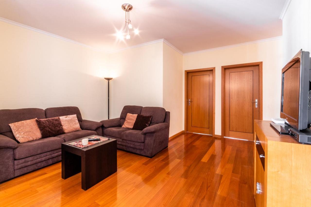 Lulina Two Bedroom By Alma Holiday Rentals 푼샬 외부 사진